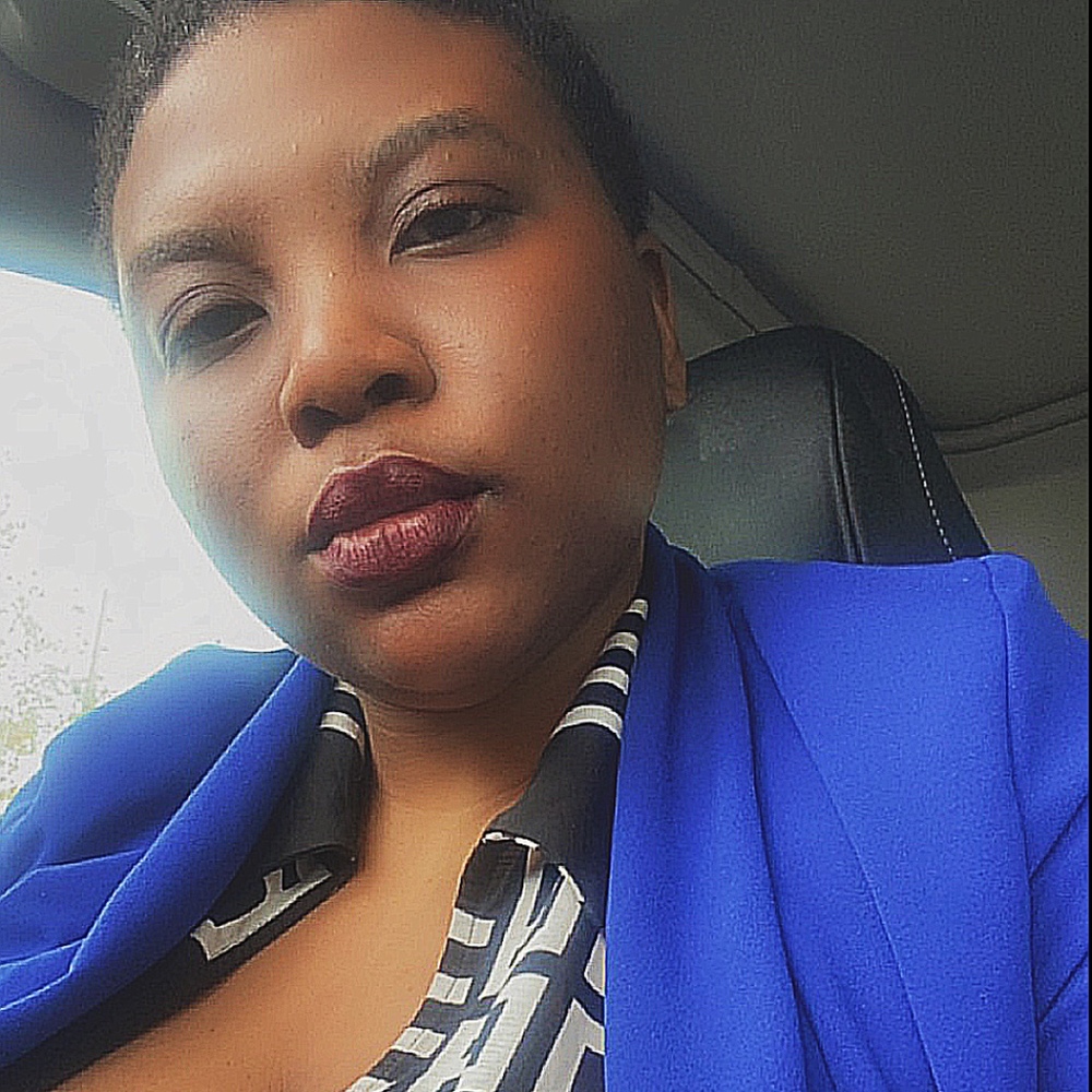 Meet your Posher, Lourdie